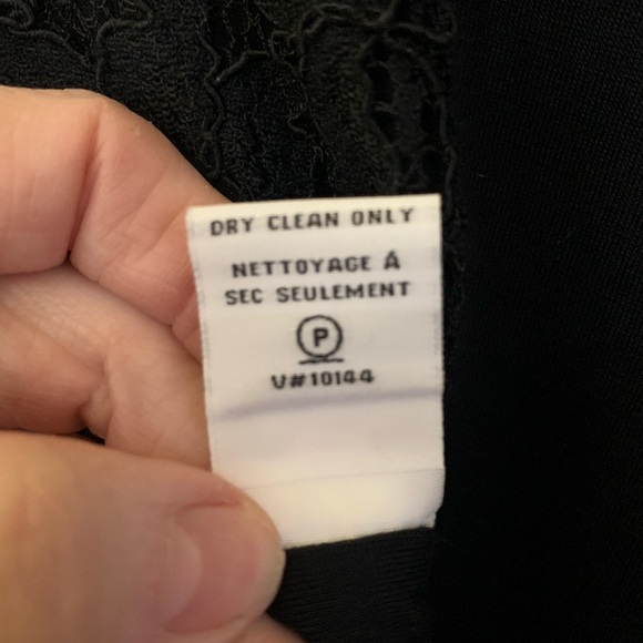 DIANE VON FURSTENBERG LACE DRESS PERFECT CONDITION   $400 never worn - Picture 15 of 16